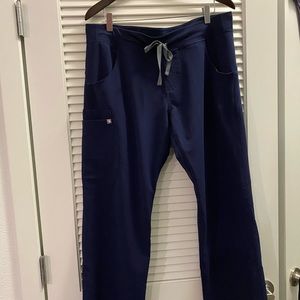 Figs Kade navy blue cargo scrub pants, Size L